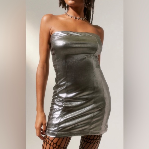 Urban Outfitters Dresses & Skirts - NWT Urban Outfitters Metallic Silver Mini Dress Silver - Size L